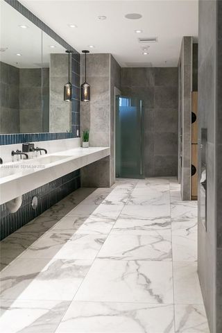 90 SW 3rd St 1611, Miami, FL 33130