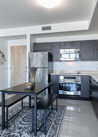 90 SW 3rd St 1611, Miami, FL 33130