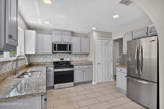 7015 MISS MUFFET Lane N, Jacksonville, FL 32210
