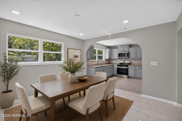 7015 MISS MUFFET Lane N, Jacksonville, FL 32210