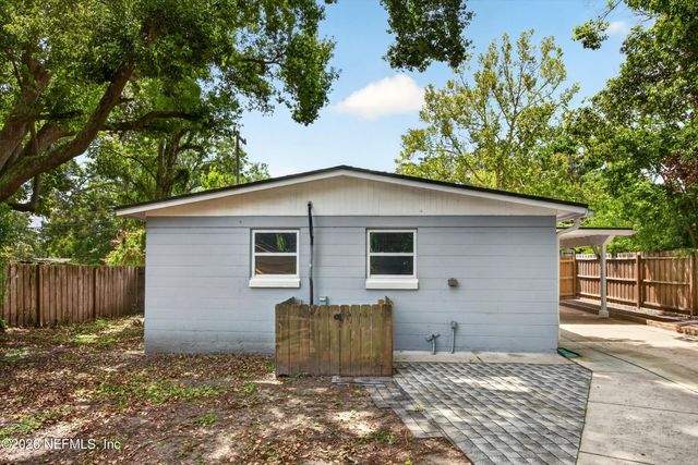 7015 MISS MUFFET Lane N, Jacksonville, FL 32210