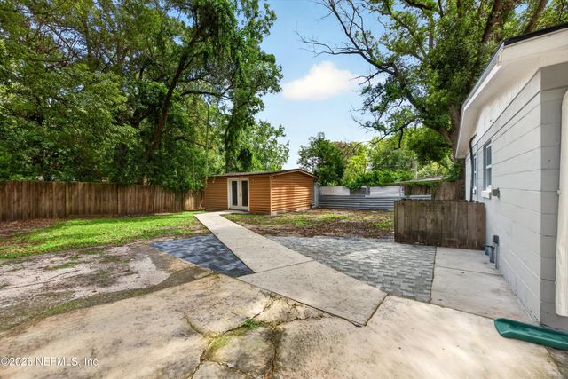 7015 MISS MUFFET Lane N, Jacksonville, FL 32210
