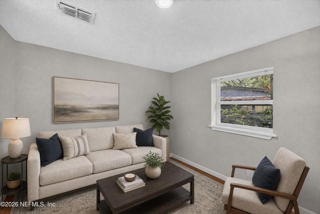7015 MISS MUFFET Lane N, Jacksonville, FL 32210