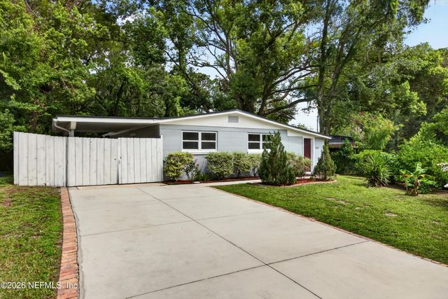7015 MISS MUFFET Lane N, Jacksonville, FL 32210