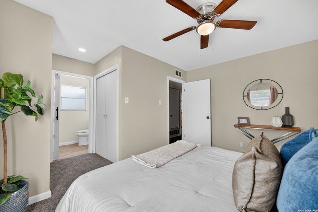 214 WINN AVE, Universal City, TX 78148