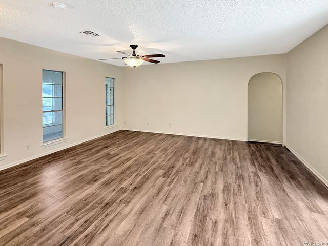 14707 Chimney Way, San Antonio, TX 78232