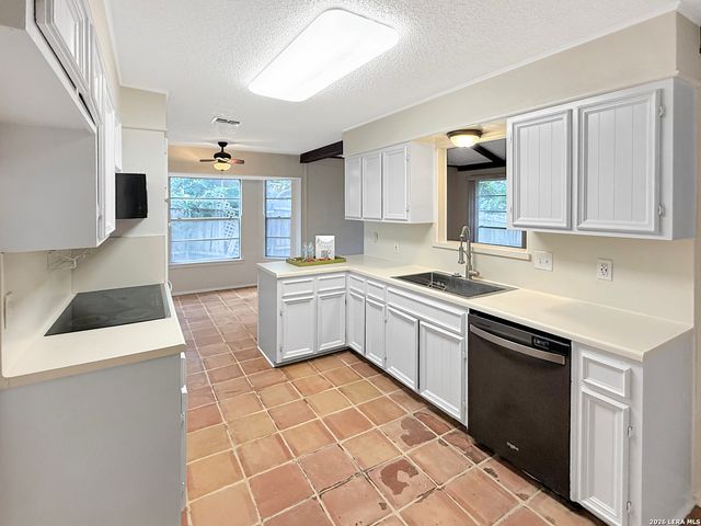14707 Chimney Way, San Antonio, TX 78232