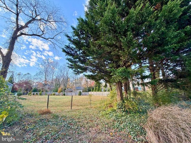 6570 FALLWIND LN, Bethesda, MD 20817