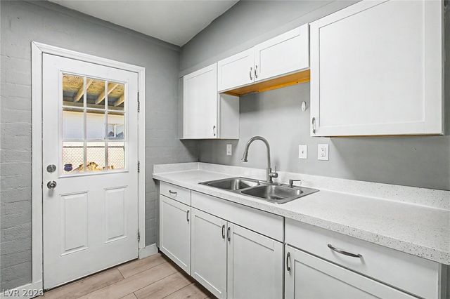 104 Stanford Street, Las Vegas, NV 89107