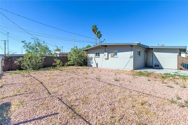 104 Stanford Street, Las Vegas, NV 89107