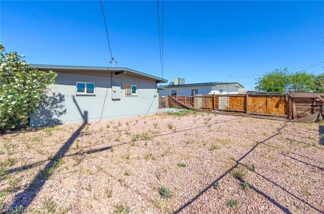 104 Stanford Street, Las Vegas, NV 89107