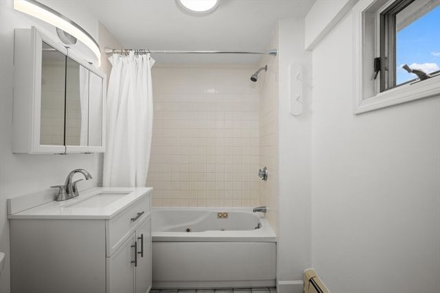 5 Elm Street, Upton, MA 01568