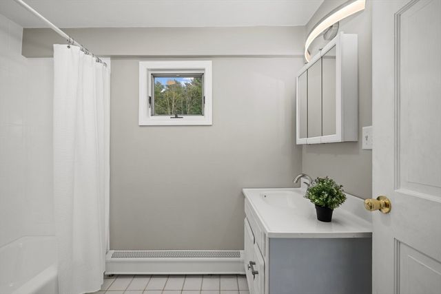 5 Elm Street, Upton, MA 01568