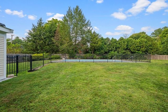5 Elm Street, Upton, MA 01568
