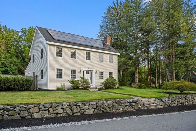5 Elm Street, Upton, MA 01568