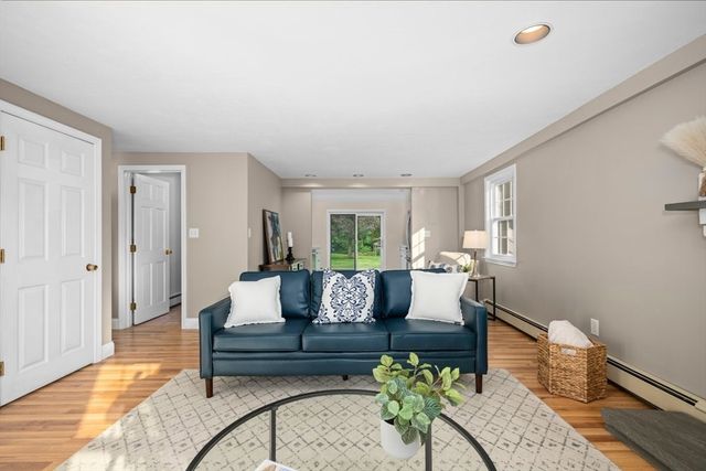 5 Elm Street, Upton, MA 01568