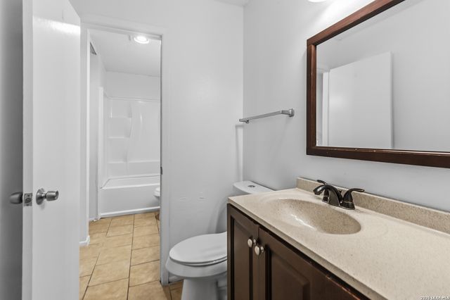 3535 Lake Tahoe, San Antonio, TX 78222