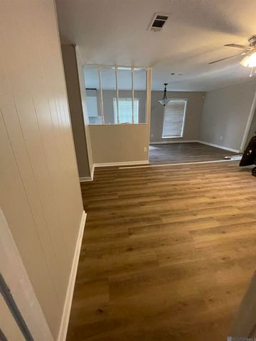 292 Halfway Tree Rd, Baton Rouge, LA 70810