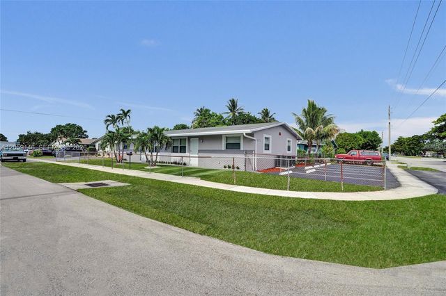 5900 NW 19th St B, Sunrise, FL 33313