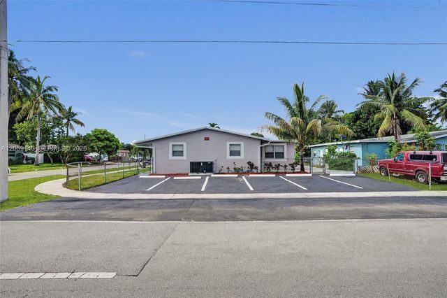5900 NW 19th St B, Sunrise, FL 33313