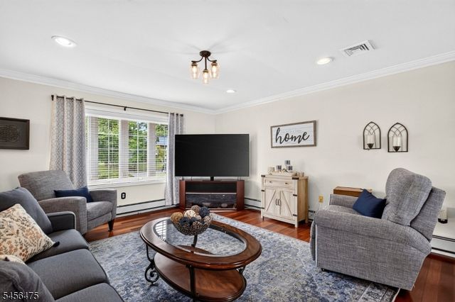 960 Gates Ave, Piscataway Twp., NJ 08854