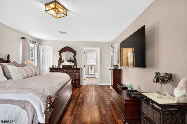 960 Gates Ave, Piscataway Twp., NJ 08854