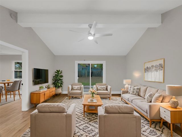 1008 Calcutta Street, Hurst, TX 76053
