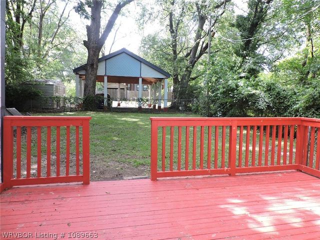 705 N 8th Street, Fort Smith, AR 72901
