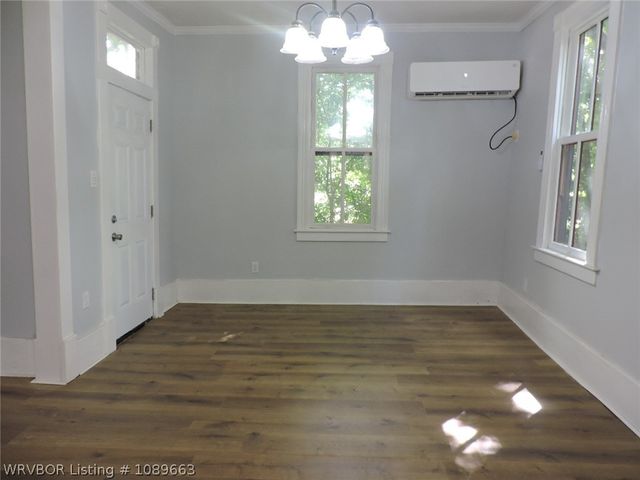 705 N 8th Street, Fort Smith, AR 72901