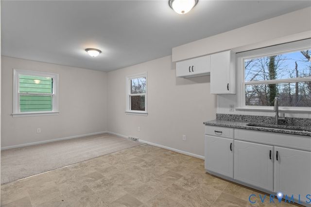 2346 Maclin Cir, Hopewell, VA 23860