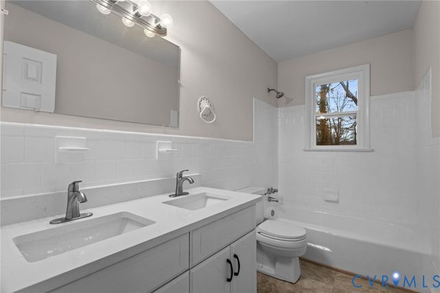 2346 Maclin Cir, Hopewell, VA 23860