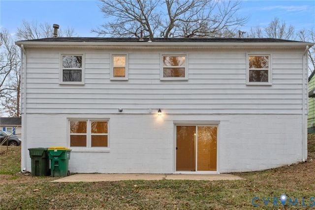 2346 Maclin Cir, Hopewell, VA 23860