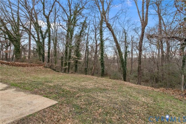 2346 Maclin Cir, Hopewell, VA 23860