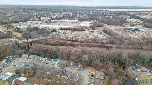 2346 Maclin Cir, Hopewell, VA 23860