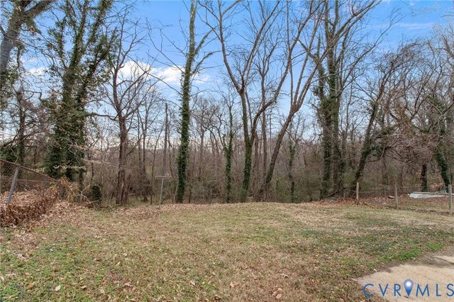 2346 Maclin Cir, Hopewell, VA 23860