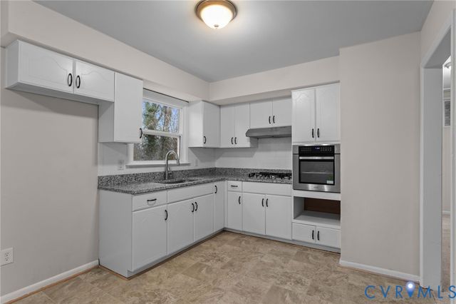 2346 Maclin Cir, Hopewell, VA 23860