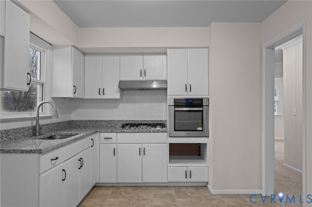 2346 Maclin Cir, Hopewell, VA 23860