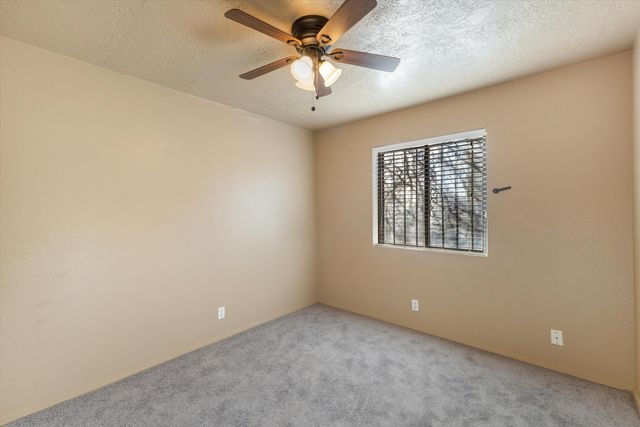 629 Pittard Drive SW, Albuquerque, NM 87121