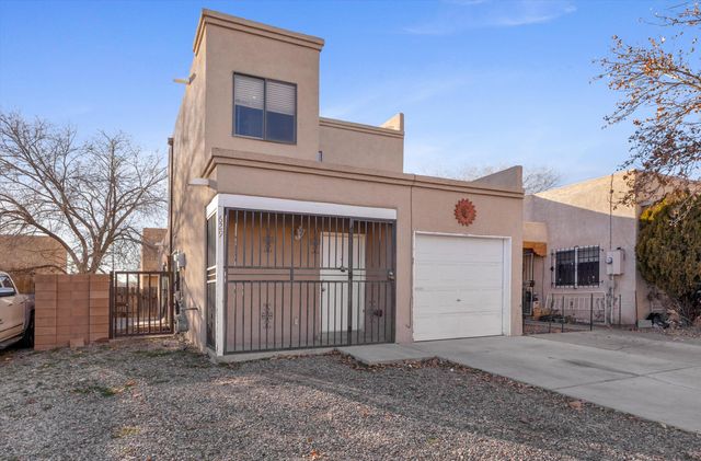 629 Pittard Drive SW, Albuquerque, NM 87121