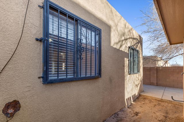 629 Pittard Drive SW, Albuquerque, NM 87121