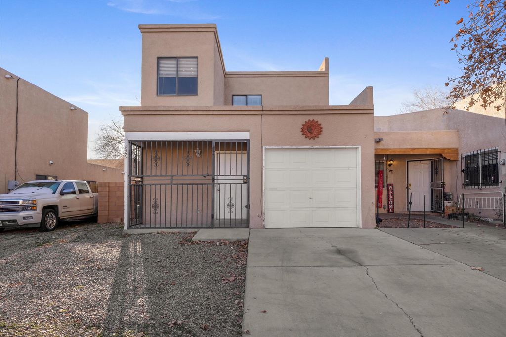 629 Pittard Drive SW, Albuquerque, NM 87121