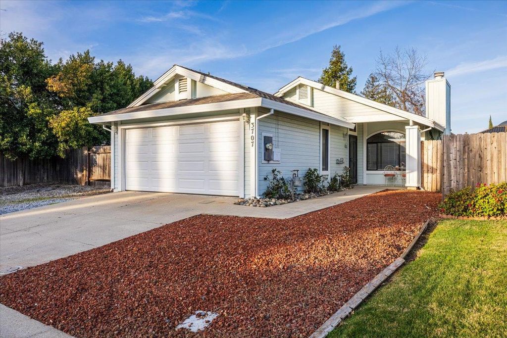 3707 Pinehill Way, Antelope, CA 95843