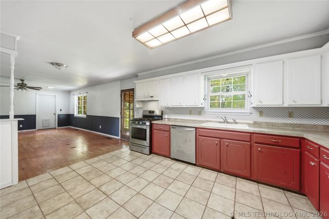 7195 E Battenfield Drive, Claremore, OK 74019