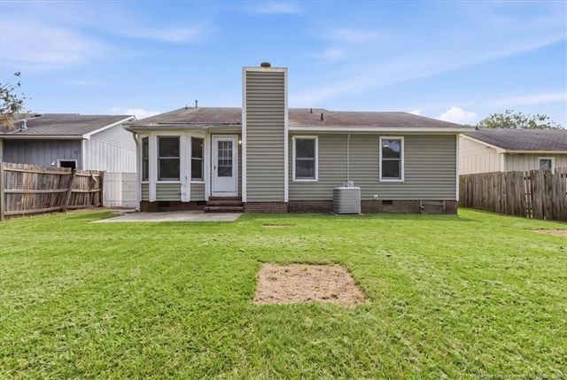 1414 Rougemart Drive, Fayetteville, NC 28304