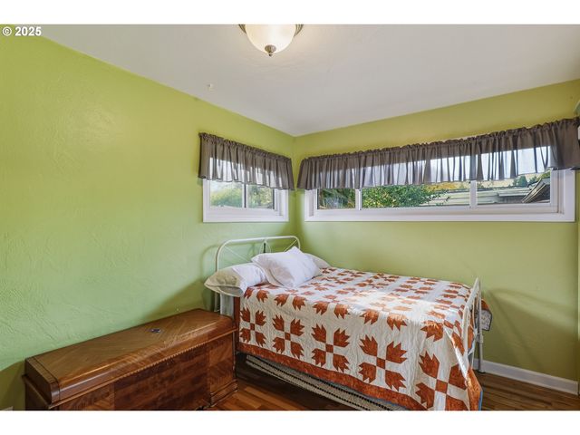 1620 Se MARSHALL Dr, Salem, OR 97302