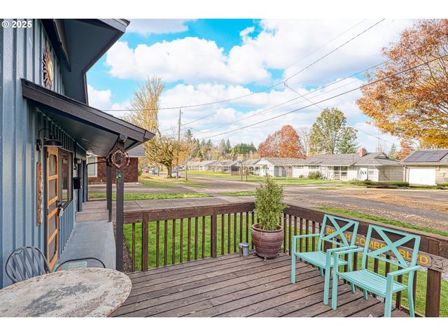 1620 Se MARSHALL Dr, Salem, OR 97302