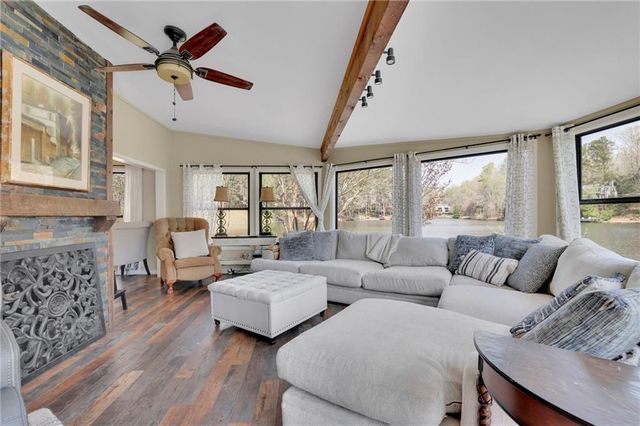 3850 Loch Highland Parkway NE, Roswell, GA 30075