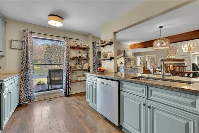 3850 Loch Highland Parkway NE, Roswell, GA 30075