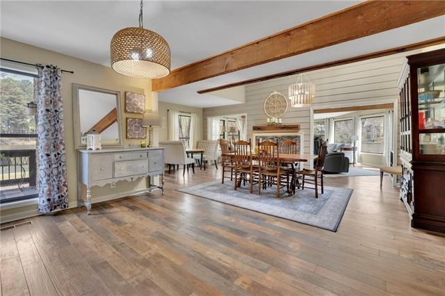 3850 Loch Highland Parkway NE, Roswell, GA 30075