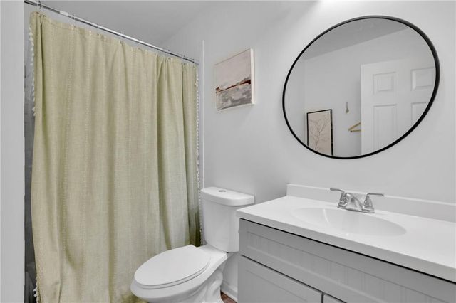 3850 Loch Highland Parkway NE, Roswell, GA 30075